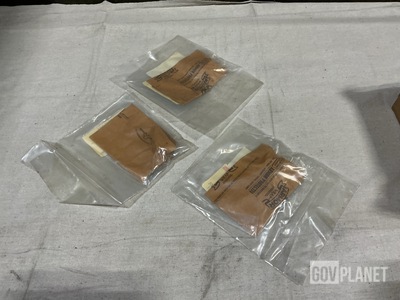 (44) Oshkosh 2AX373 Trimmer Plugs