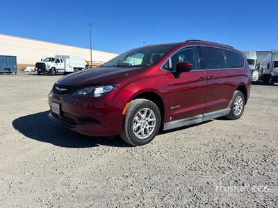 2021 Chrysler Voyager Braunability Busje