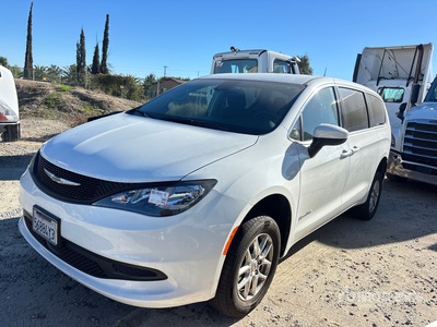 2023 Chrysler Voyager Braunability Minivan