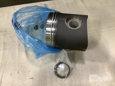(8) MTU 5550301618 Pistons