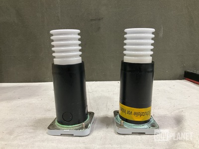 (2) Siemens KFL CU 2K X-Ray Diffracometers