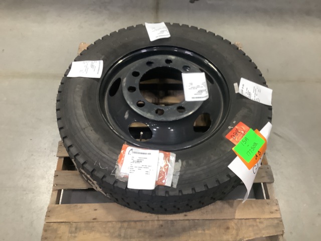 Michelin 275/70R22.5 Tire w/Wheel