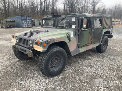 AM General M1097R1 HMMWV 4 Door Soft Top w/Truck Body