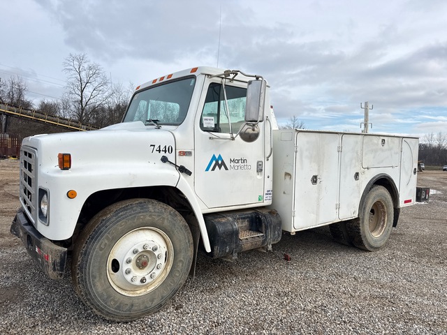 1985 International 1754 4x2 Service Truck