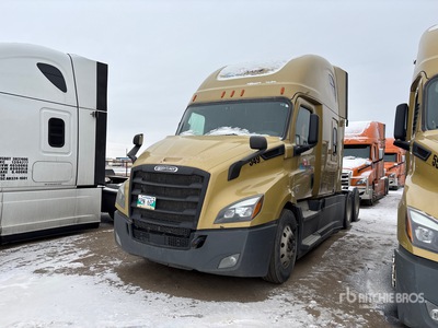 2019 Freightliner Cascadia 116 6x4 Cabeza Tractora Cabina Dormitorio (Inoperable)