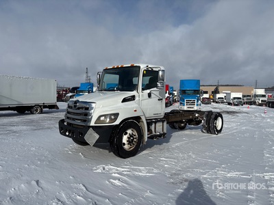 2018 Hino 308 4x2 Cabina y chasis