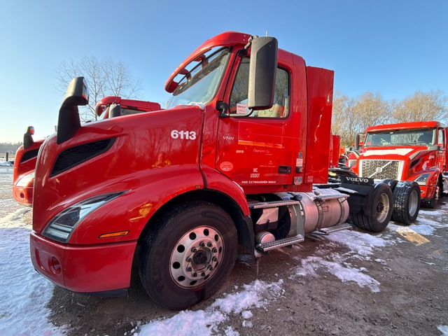 2021 Volvo VNR 6x2 T/A Day Cab Truck Tractor (Inoperable)