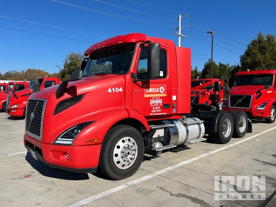 2021 Volvo VNR 6x2 T/A Day Cab Truck Tractor