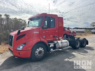 2021 Volvo VNR 6x2 T/A Day Cab Truck Tractor
