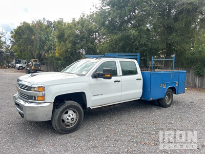 2018 Chevrolet Silverado 3500HD 4x4 Crew Cab Utility Truck