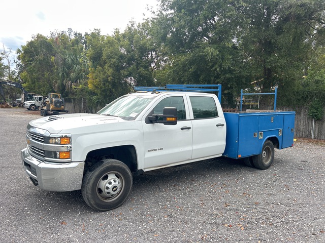 2018 Chevrolet Silverado 3500HD 4x4 Crew Cab Utility Truck