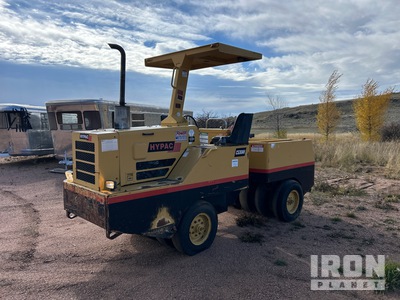 1999 Hypac C530AH 9 Wheel Pneumatic Roller