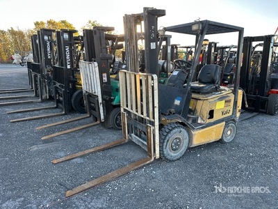 1996 Yale 3000 lb Pneumatic Tire Forklift