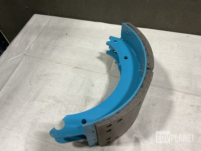 (3) Vista Machining 12354166 Brake Shoes