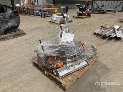 Milwaukee Sliding compound miter saw