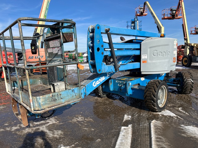 2014 Genie Z-45/25 4WD Diesel Articulating Boom Lift