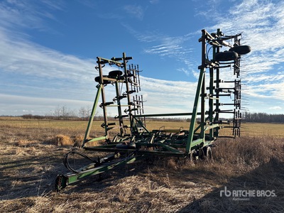 John Deere 1610 Cultivator