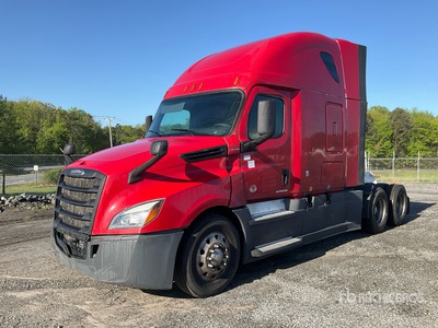 2020 Freightliner Cascadia 126 6x4 T/A Sleeper Truck Tractor