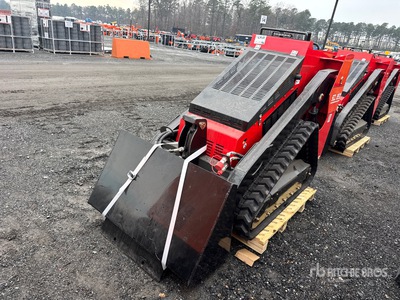 SCL850 Mini Compact Track Loader (Unused)