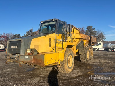2006 Komatsu HM300-2 Knickgelenkter Muldenkipper