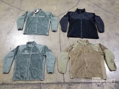 (80) Cold Weather Jackets Kleidung