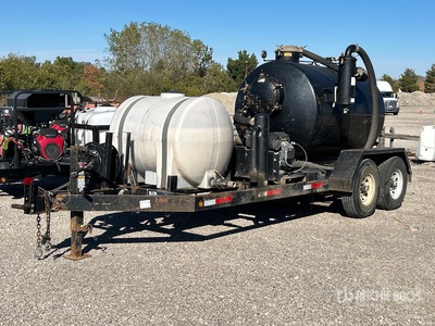 2017 Magnus T/A Escavatore a Risucchio