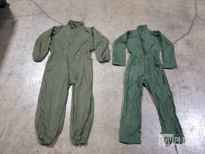 (100) Pairs of Assorted Coveralls Kleidung