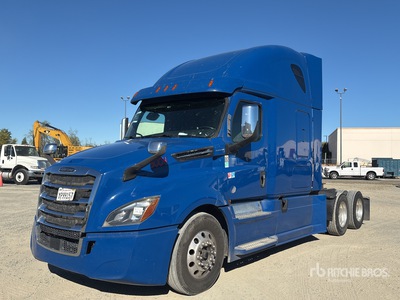 2020 Freightliner Cascadia 126 6x4 T/A Sleeper Truck Tractor