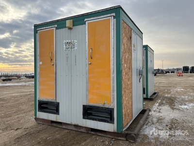 2000 Roadway Trailers Can X 8 ft x 8 ft Skid-Mounted Insulated Washcar