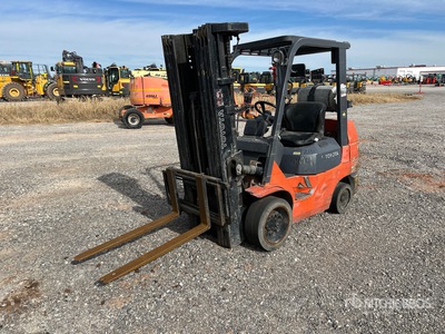 2003 Toyota 7FGCU30 4150 lb Cushion Tire Forklift