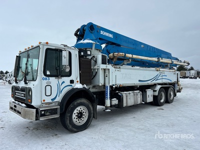 2013 Schwing 2525H-5/S39SX on 2014 Mack MRU613 6x4 شاحنة مضخة الخرسانة