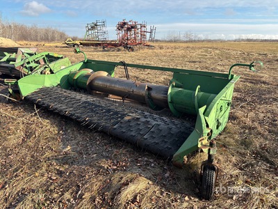 John Deere 214 Combine Pickup Header