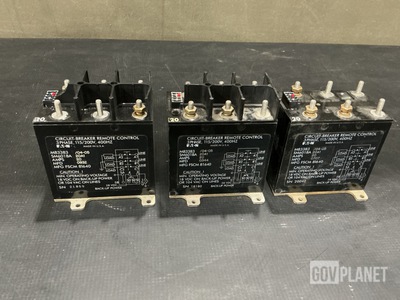 (3) Eaton M83383/04-05 Circuit Breakers