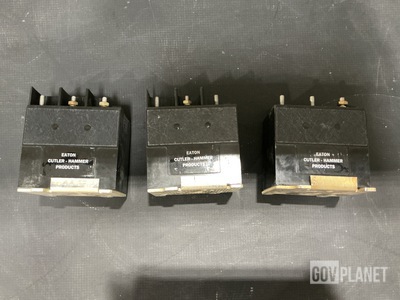 (3) Eaton M83383/04-05 Circuit Breakers
