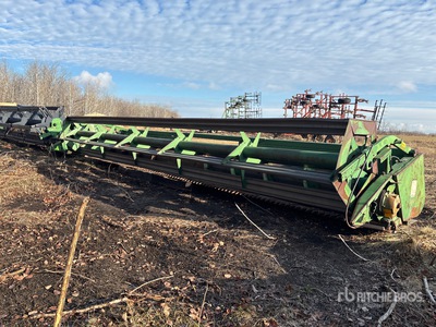 John Deere 924 Combine Header