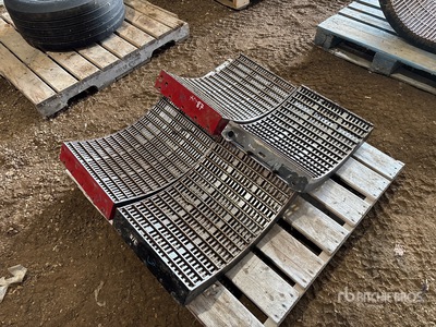 Quantity of (4) Mad الرف الجامع