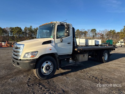 2013 Hino 268 4x2 Rollback Truck