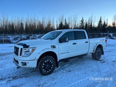 2018 Nissan Titan PRO-4X 4x4 Crew Cab Pickup