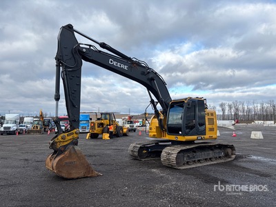 2023 John Deere 245 P-Tier Tracked Excavator