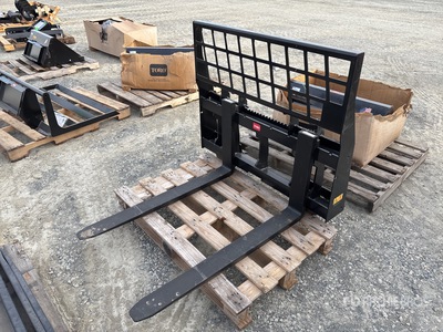 2025 Toro 22549 42 in Horquillas para minicargadora (Unused)