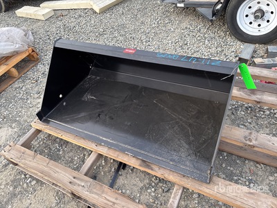 2024 Toro TX1000 41 in Q/C Cleanup Bucket (Unused)