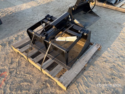 2025 Toro 22549 34 in General Purpose Skid Steer Grapple Bucket - Fits TX1000, TX525/TX427, 323/320D