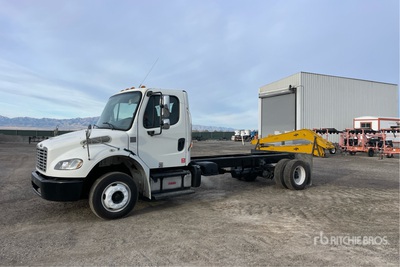 2015 Freightliner M2 106 4x2 Cab and Chassis