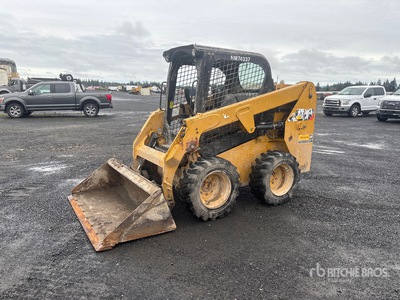 2017 Cat 226D Chargeuse à direction à glissement