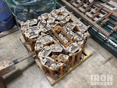 Grouser Skid Loader Over The Tire Metal Laufketten