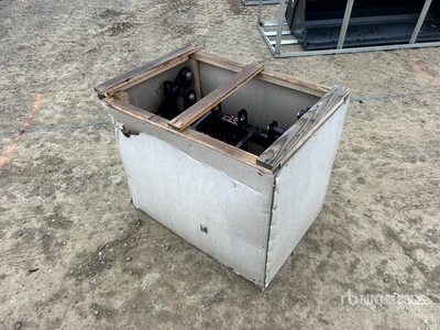 2025 Toro 22577 34 in Skeleton Mini Garfio para minicargadora (Unused)