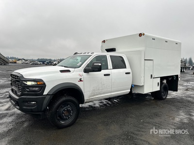 2025 Ram 5500 Tradesman 4x4 Crew Cab Camión con desmenuzadora (Unused)