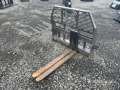 2022 Stanley 106760-102030 42 in Widły do miniładowarek