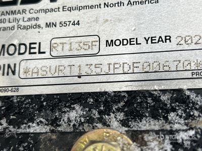 2023 ASV RT135F Compacte Schranklader