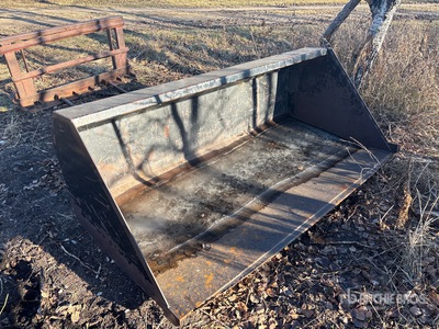 Mandako 96 in General Purpose Ag Tractor Bucket